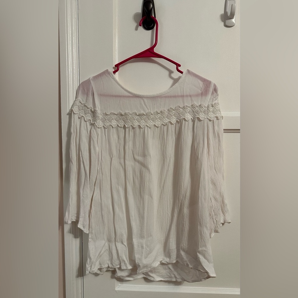 White Old Navy Small 3/4 Sleeves Top
